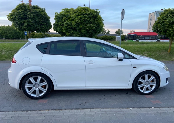 Seat Leon cena 27900 przebieg: 290000, rok produkcji 2010 z Zamość małe 352